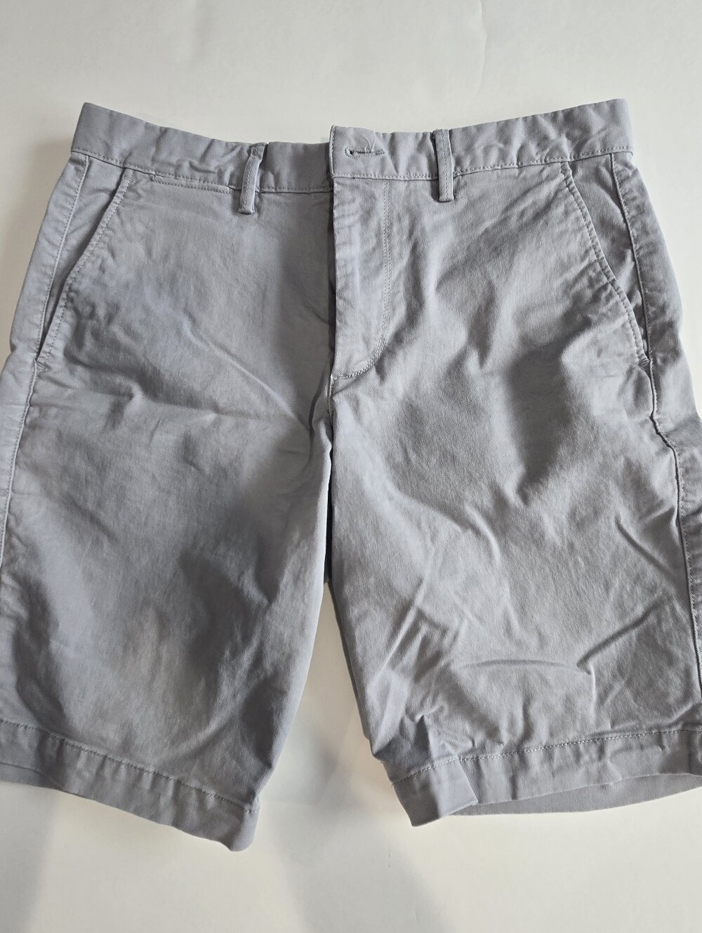 GAP Men's Light Gray Flat Front Shorts